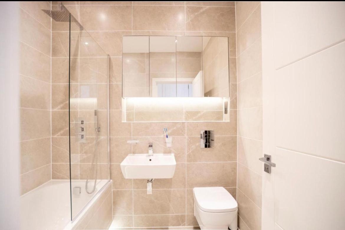 Two Bedrooms, Two Bath, Up To 3 Beds 1 Sofa - Slough Windsor Legoland Eksteriør bilde