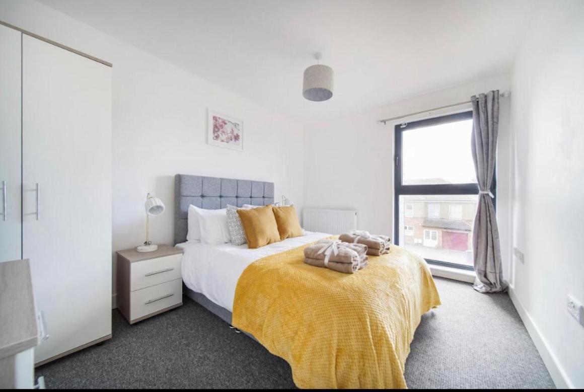 Two Bedrooms, Two Bath, Up To 3 Beds 1 Sofa - Slough Windsor Legoland Eksteriør bilde