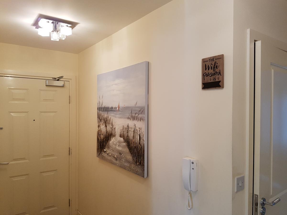 Two Bedrooms, Two Bath, Up To 3 Beds 1 Sofa - Slough Windsor Legoland Eksteriør bilde