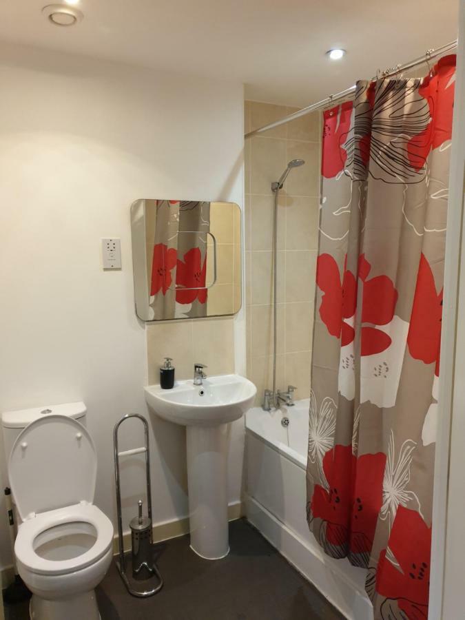 Two Bedrooms, Two Bath, Up To 3 Beds 1 Sofa - Slough Windsor Legoland Eksteriør bilde